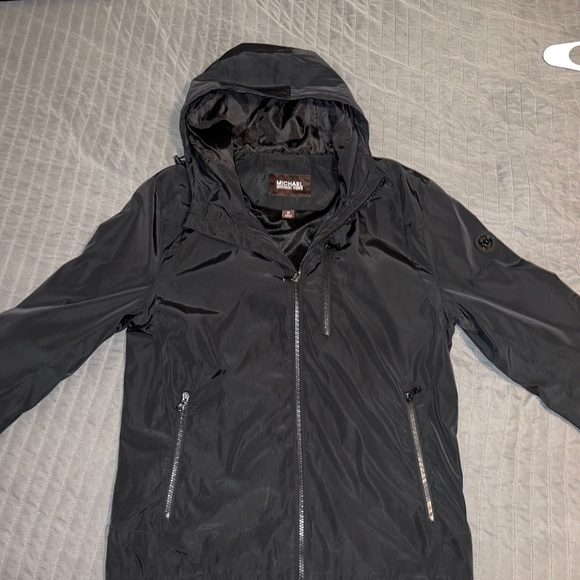 Michael Kors wind breaker/rain jacket - Picture 2 of 4
